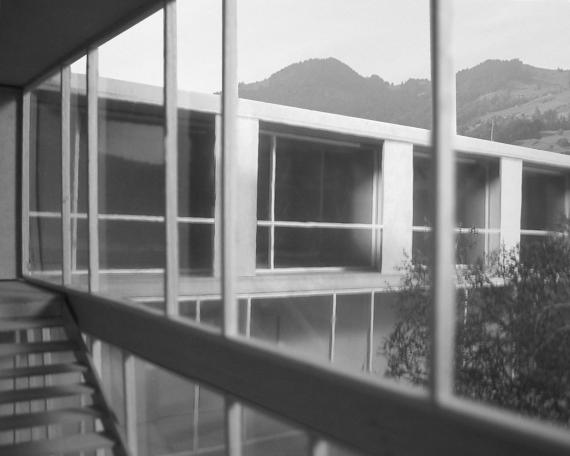Wettbewerb Pflegewohnheim Wangen SZ mit Blick von der Treppe in den Innenhof in Zusammenarbeit mit DWarch 