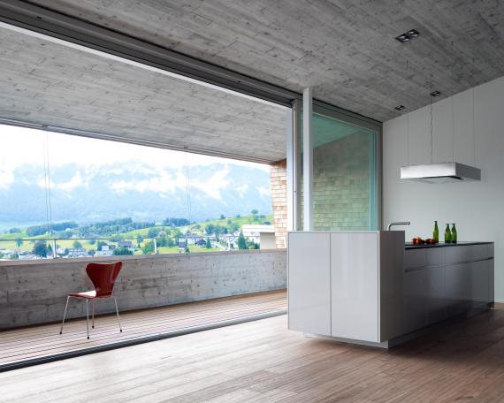 House Tuggen with concrete ceiling and kitchen island