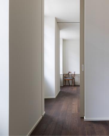 Townhouse Aarau enfilade separated with through room-high sliding doors