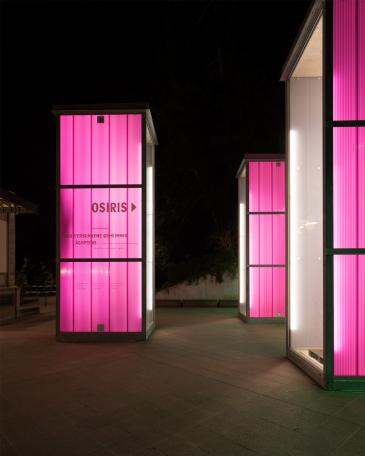 Osiris exhibition Museum Rietberg Three enclosures in hot-dip galvanised steel and polycarbonate panels in violet, shining like lanterns at night 